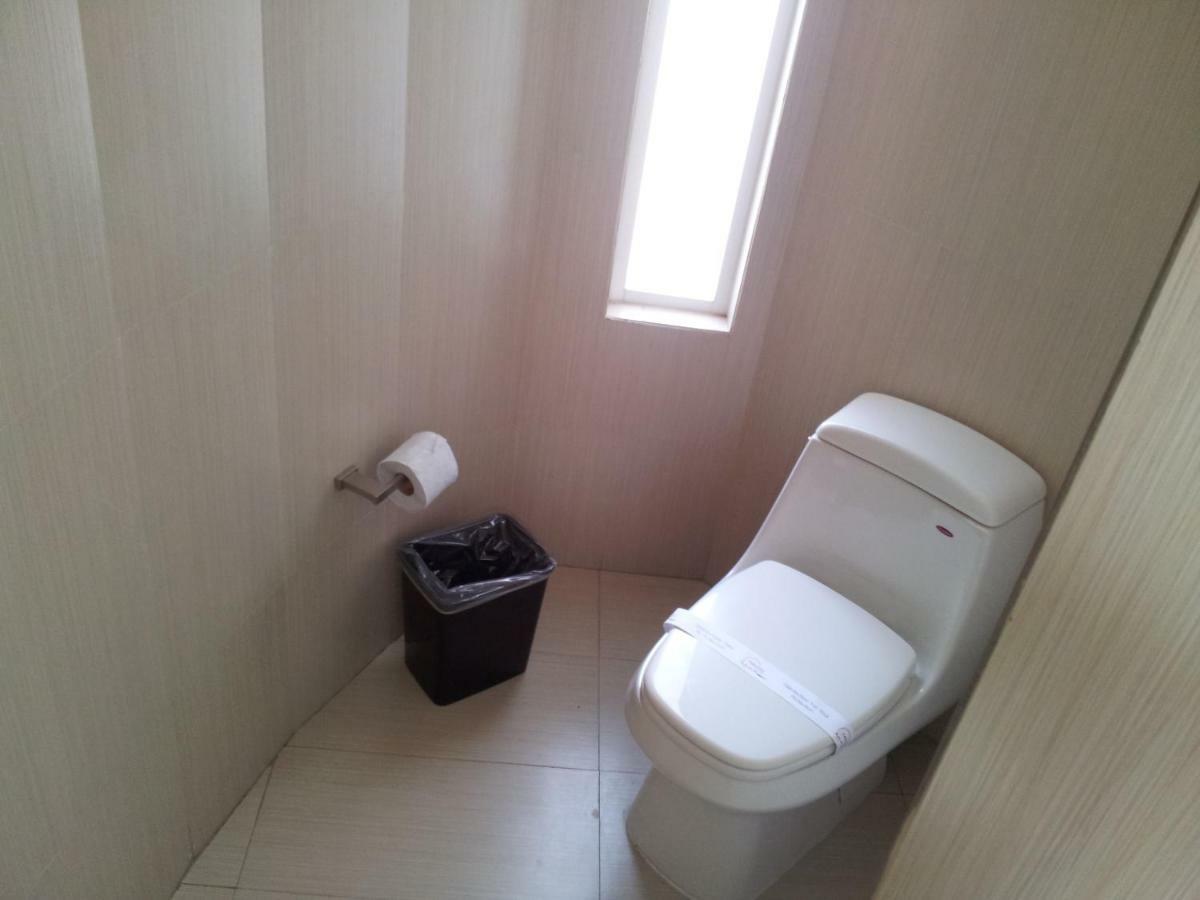 Motel Paraiso Suites Queretaro Bagian luar foto